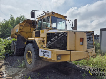 Tombereau articulé Volvo