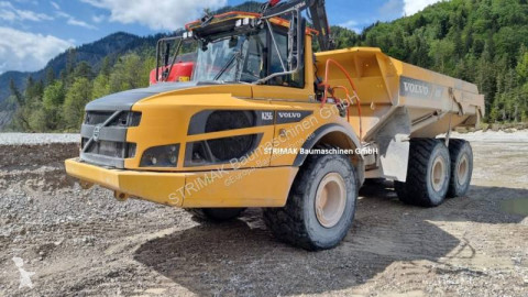Tombereau articulé Volvo