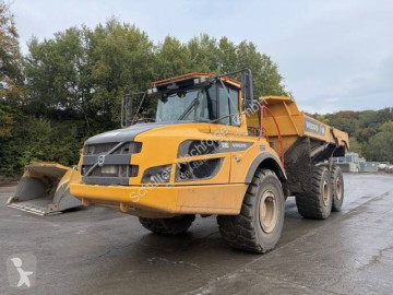 Tombereau Volvo