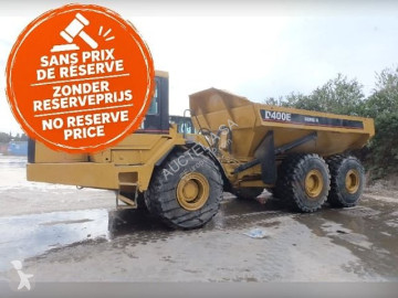 Tombereau articulé Caterpillar