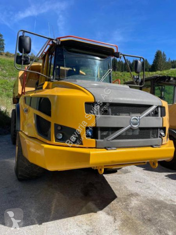 Tombereau articulé Volvo