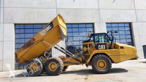 Dumper Caterpillar usado