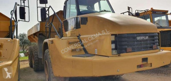Tombereau rigide Caterpillar 735