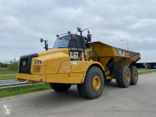 Autobasculantă Caterpillar 745 C articulat second-hand