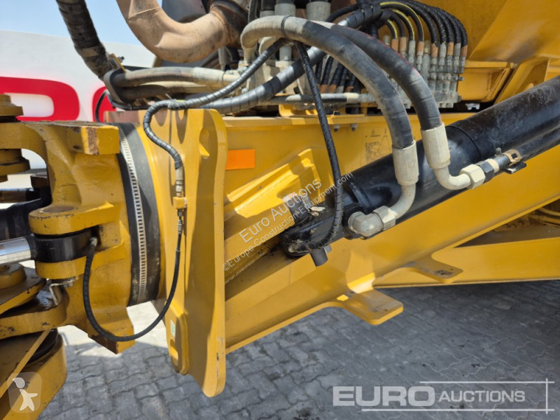 Basculantă Caterpillar 745