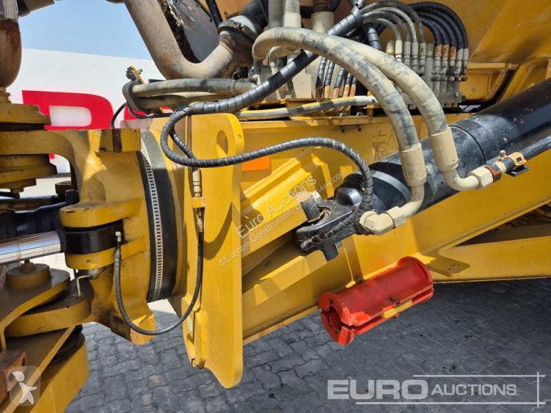 Basculantă Caterpillar 745