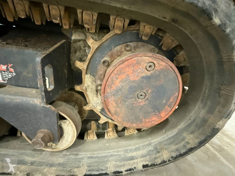Basculantă Kubota 250