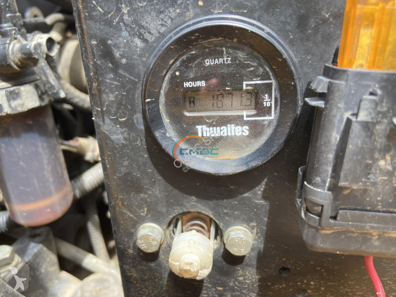 عربة قلابة Thwaites MACH 202