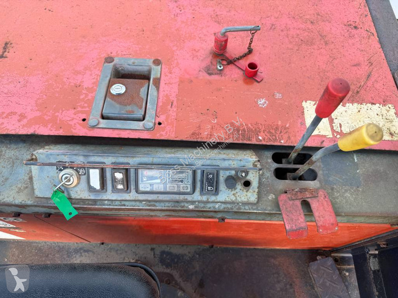 Basculantă Kubota - Tilt + Rotate / Track Dumper