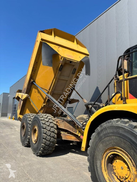 Dumper Caterpillar