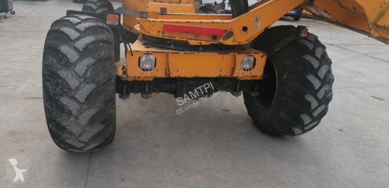 عربة قلابة Thwaites  MACH 697