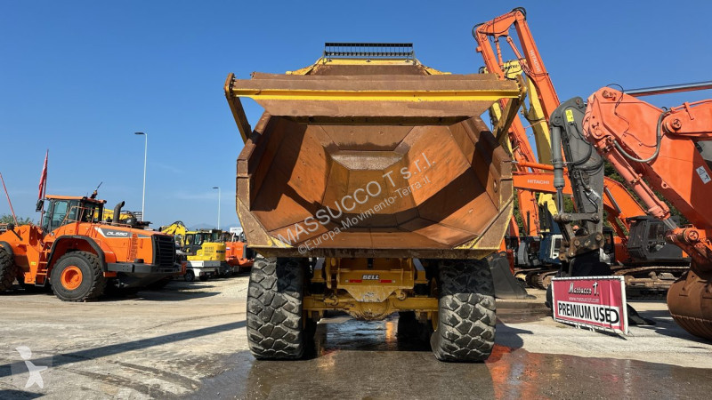 عربة قلابة Bell B50E 6X6