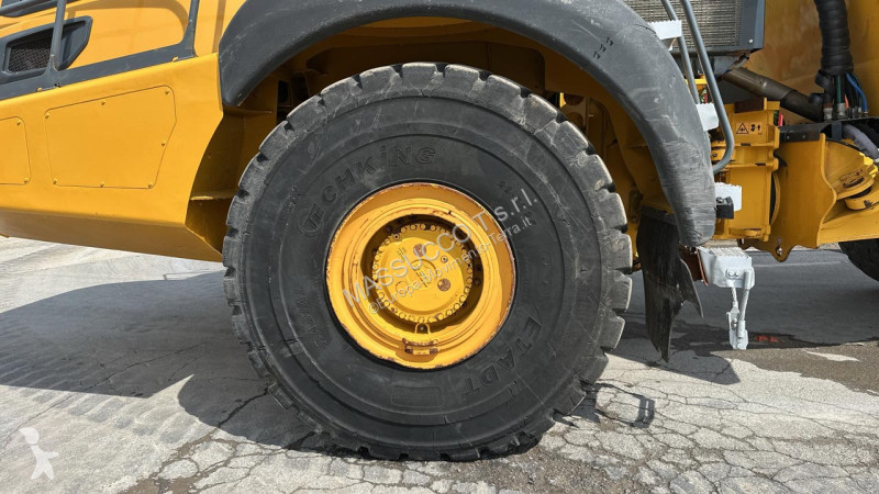 Sklápač Bell E 6x6
