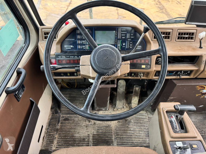 Sklápač Komatsu 3 - Backup Camera / Airco