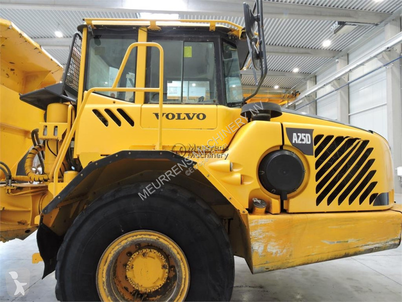 عربة قلابة Volvo