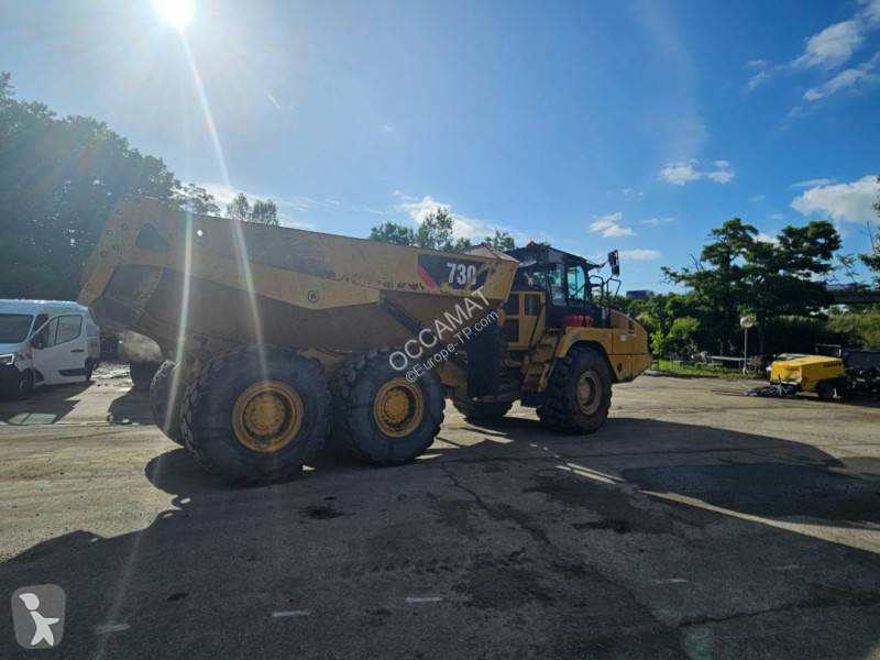 Sklápač Caterpillar 730 C