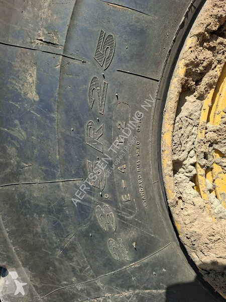 عربة قلابة Caterpillar C2