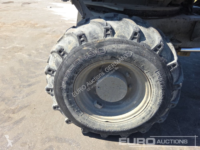 عربة قلابة Thwaites MACH 657