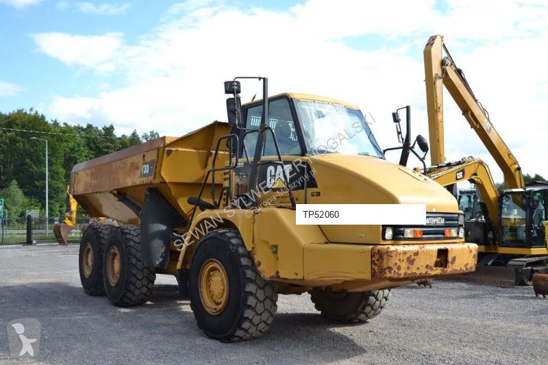 Dumper Caterpillar 730