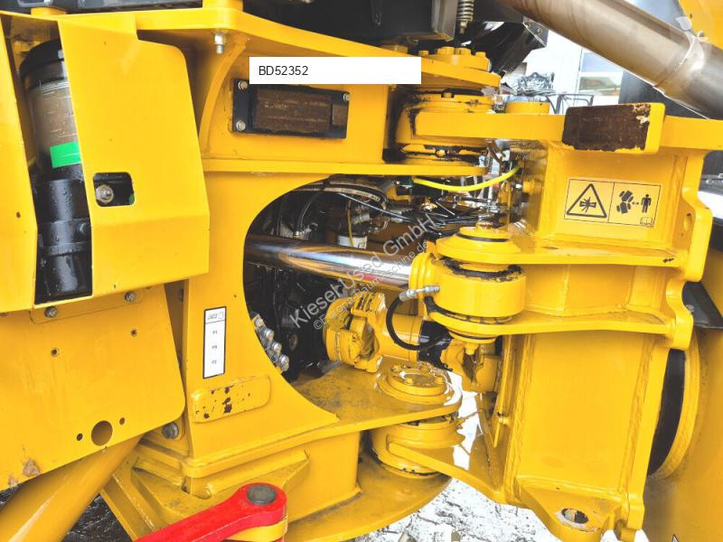 عربة قلابة Bell B45E
