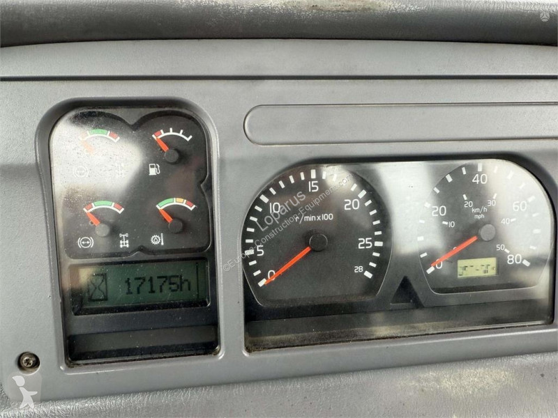 عربة قلابة Volvo
