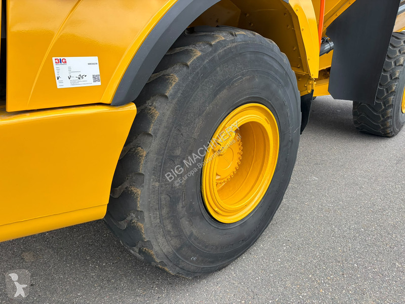 عربة قلابة Volvo G