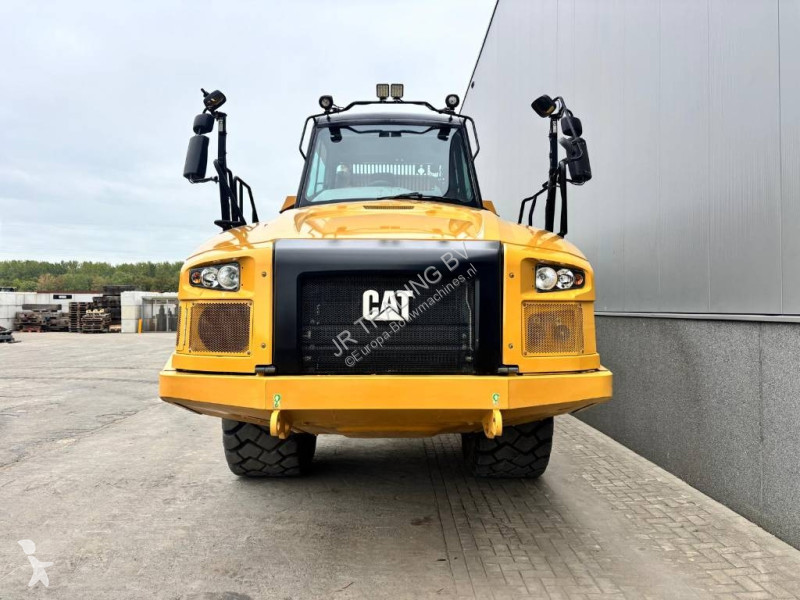 Tippvagn Caterpillar 730 C (CE)