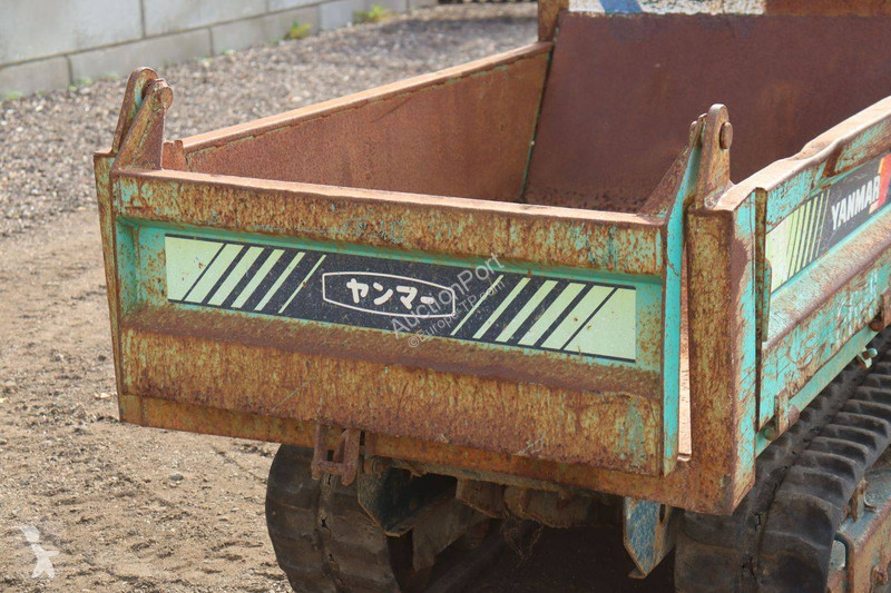 Tombereau Yanmar 1