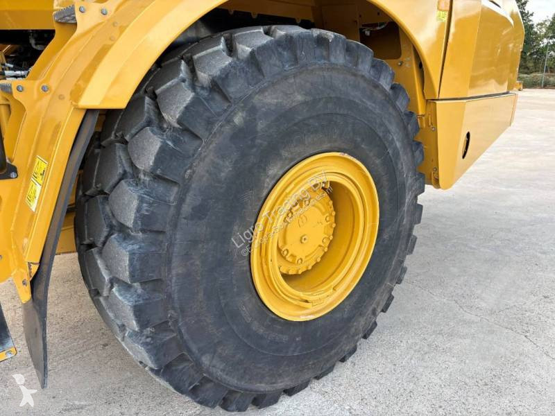 Tombereau Caterpillar 745