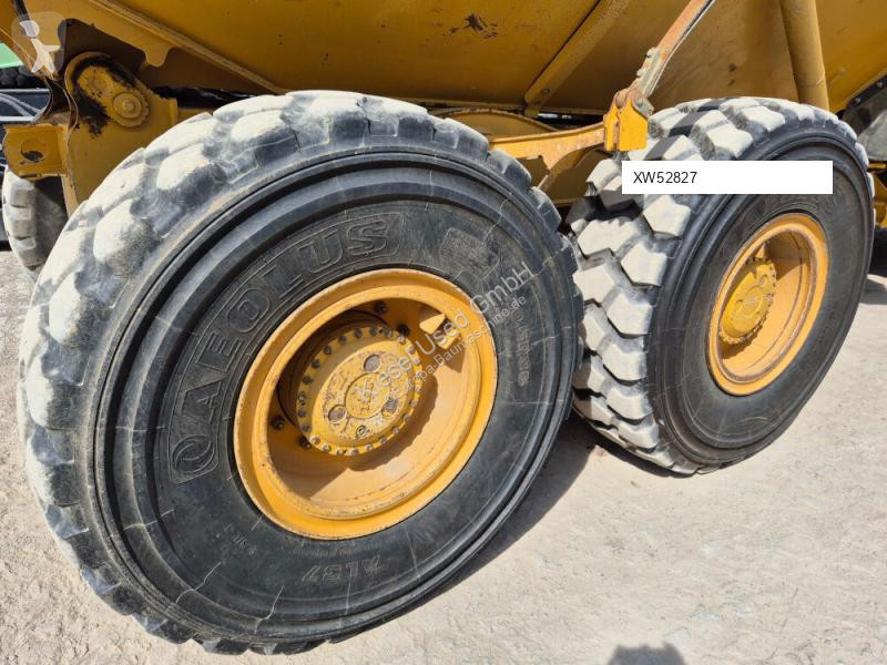 عربة قلابة Bell B25E