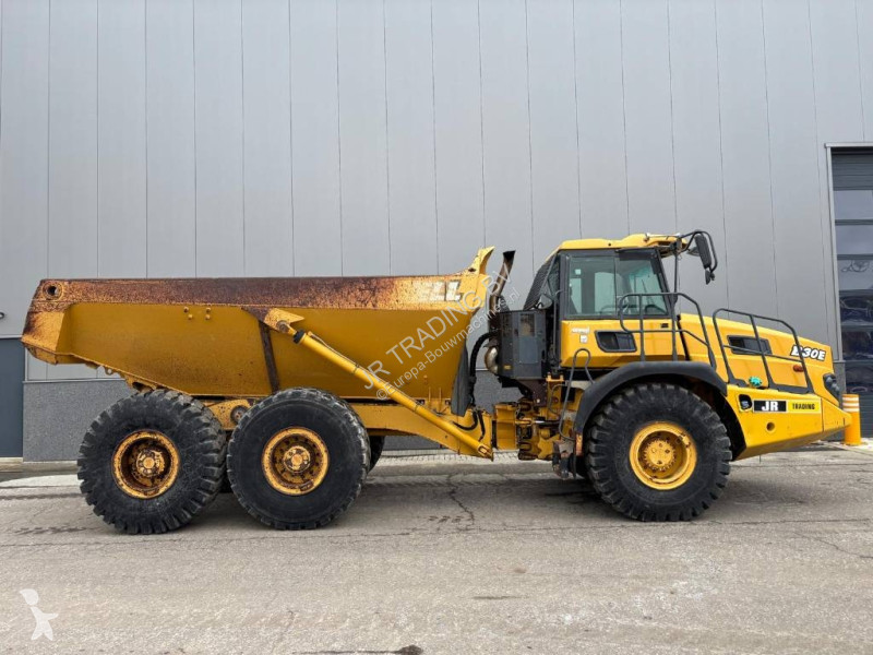 عربة قلابة Bell B 30 E (New Tires)