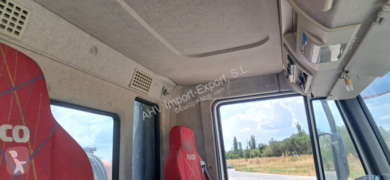 Iveco 380 truck