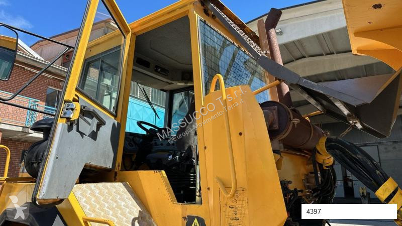 Dumper Volvo 6X6