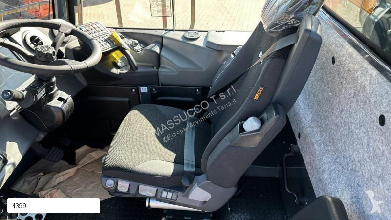 عربة قلابة Bell B30E 6X6