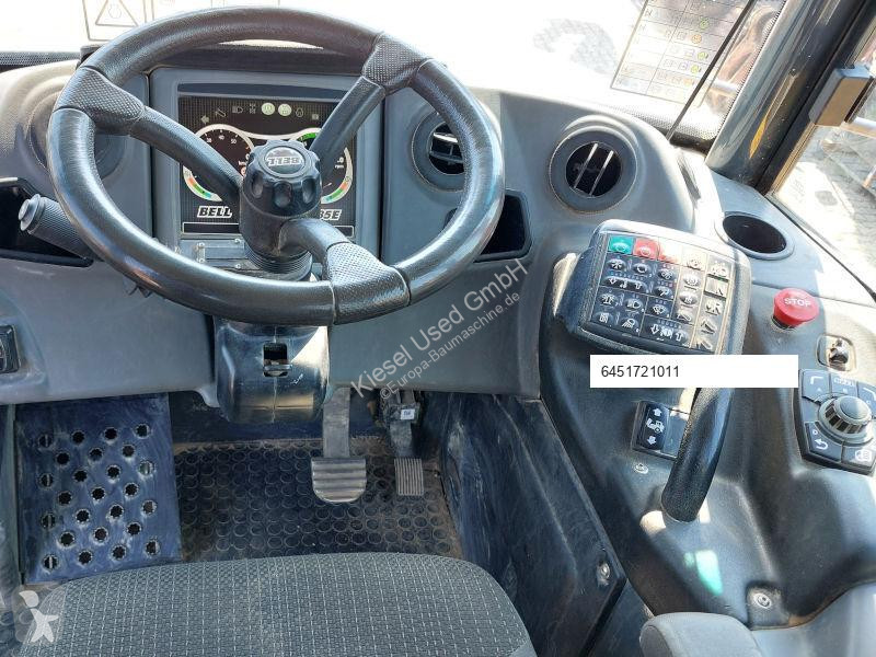 Sklápěčka Bell B35E