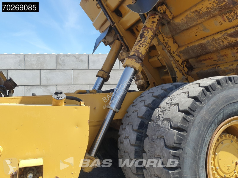 Dumper Caterpillar