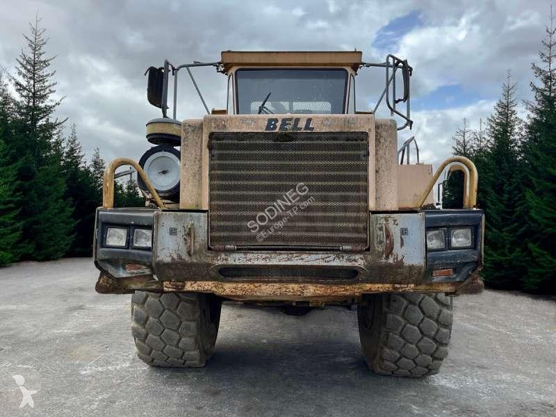 عربة قلابة Bell M 6X6