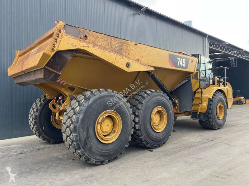 Sklápač Caterpillar 745 04A - New Tires