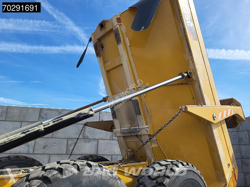 عربة قلابة Caterpillar C