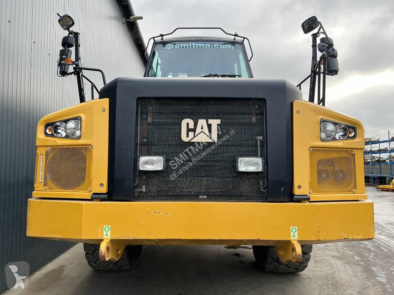 عربة قلابة Caterpillar C
