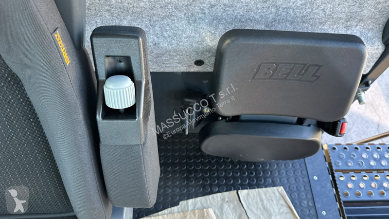 عربة قلابة Bell B30E 6X6