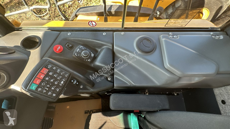 عربة قلابة Bell B50E 6X6