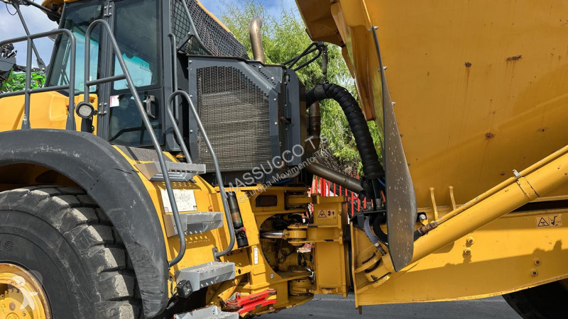 Sklápač Bell E 6x6