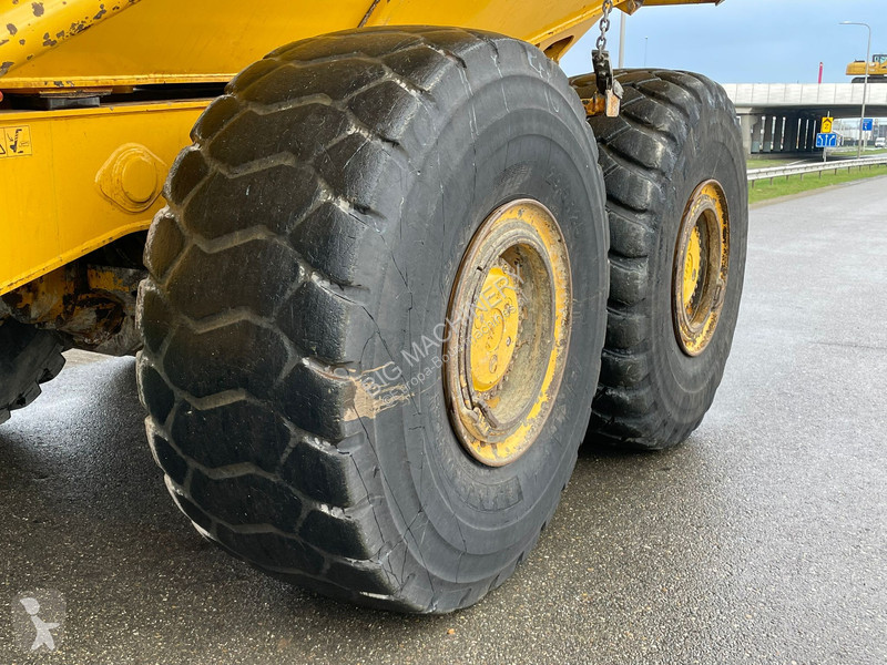 Sklápač Bell B45E