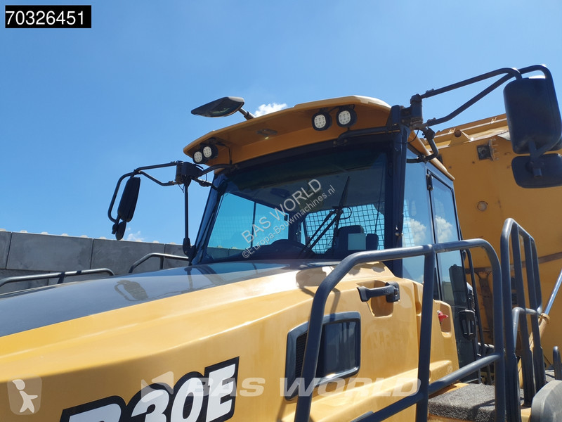 Sklápač Bell B30 E