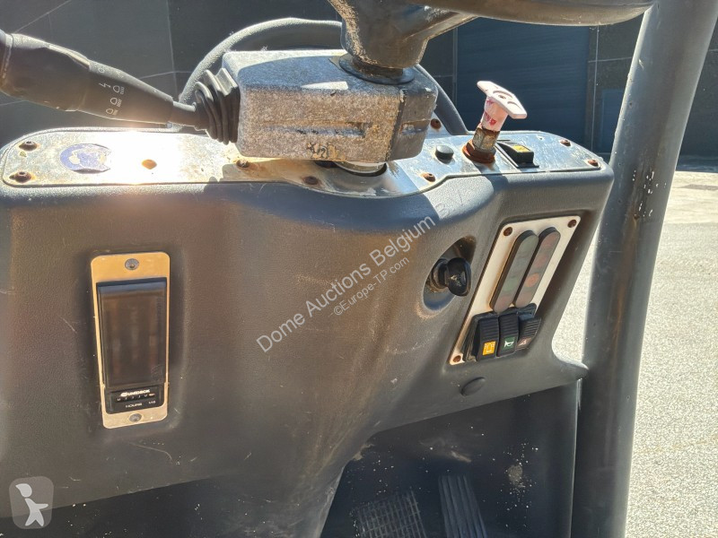 Tombereau Ausa D 100