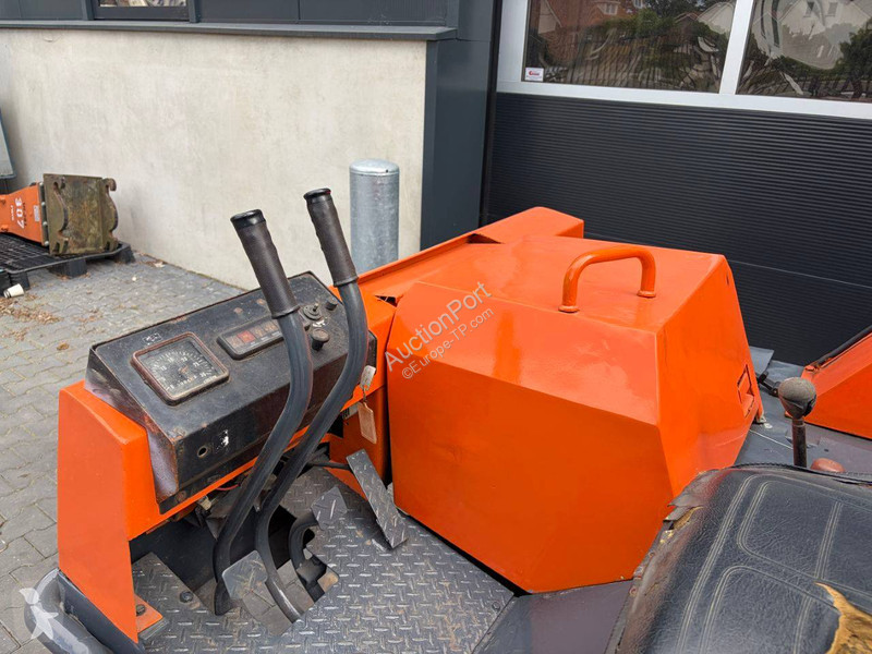 Карьерный самосвал Yanmar
