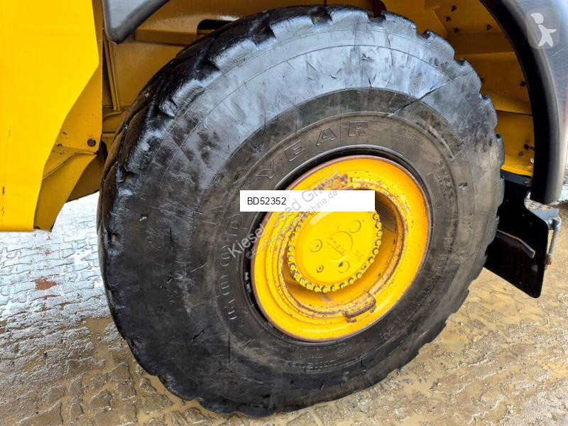 عربة قلابة Bell B45E