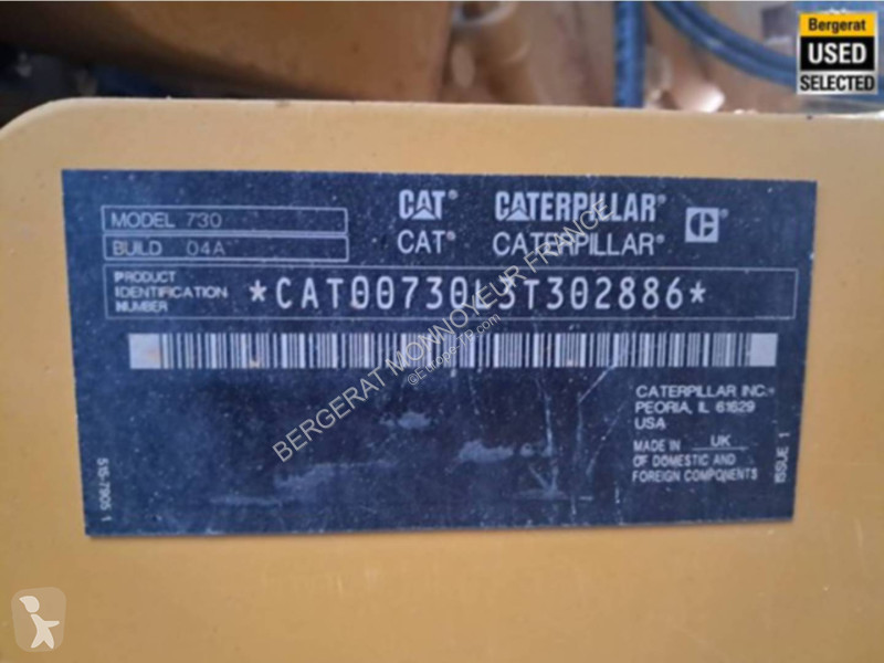 عربة قلابة Caterpillar