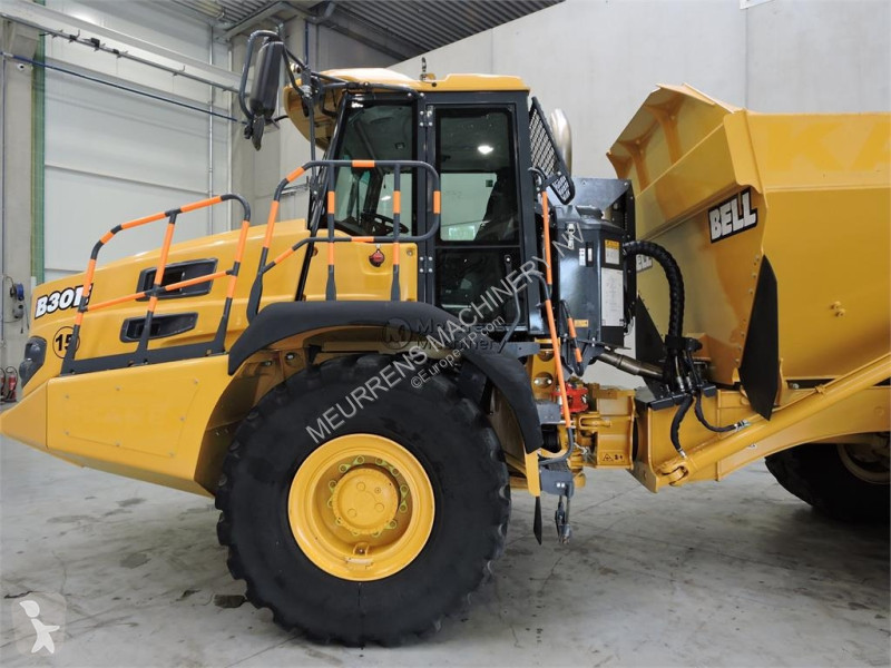 عربة قلابة Bell B30E